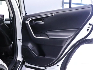 Внедорожник Toyota RAV4 2021 года, 3630000 рублей, Красноярск