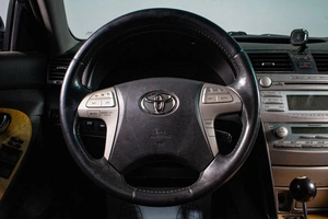 Седан Toyota Camry 2006 года, 929000 рублей, Сургут