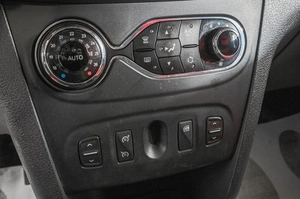 Хетчбэк Renault Sandero Stepway 2017 года, 799000 рублей, Барнаул