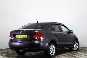 Седан Volkswagen Polo 2015 года, 899000 рублей, Пермь