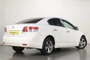 Седан Toyota Avensis 2009 года, 949000 рублей, Челябинск