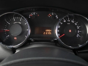 Внедорожник Peugeot 3008 2014 года, 710000 рублей, Омск