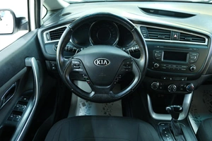 Универсал Kia Ceed 2016 года, 1099000 рублей, Омск