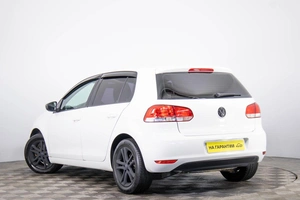 Хетчбэк Volkswagen Golf 2011 года, 699000 рублей, Пермь