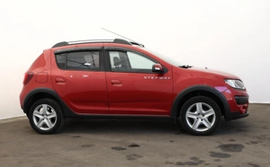 Хетчбэк Renault Sandero Stepway 2015 года, 919000 рублей, Орёл