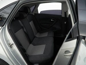 Седан Volkswagen Polo 2015 года, 899077 рублей, Москва