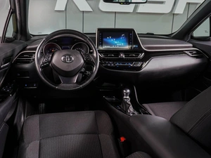 Внедорожник Toyota C-HR 2019 года, 2249000 рублей, Воронеж