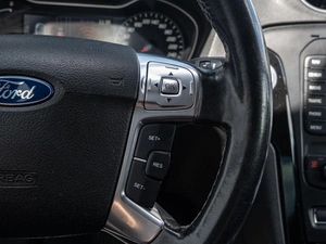 Седан Ford Mondeo 2012 года, 1060000 рублей, Краснодар