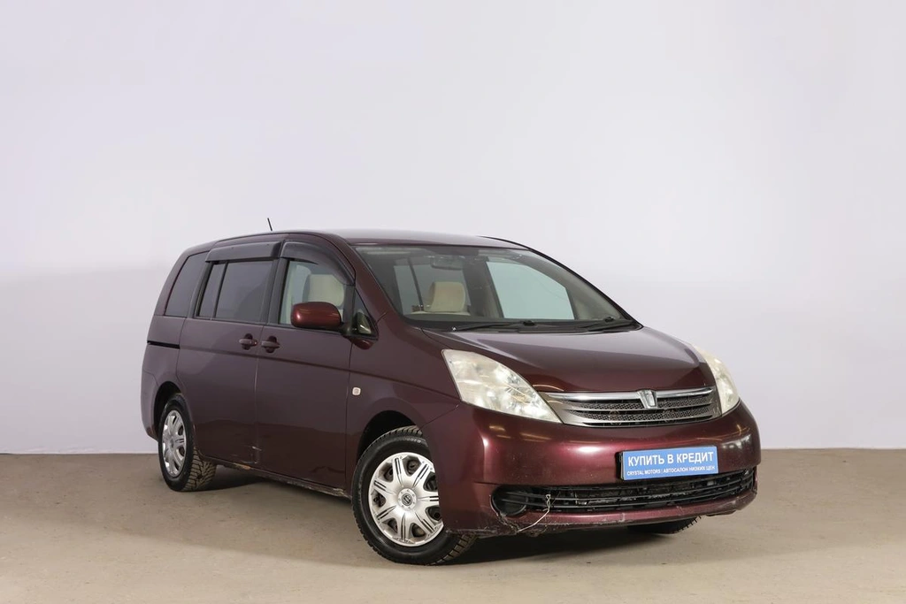 Минивэн Toyota Isis 2006 года, 839000 рублей, Новосибирск