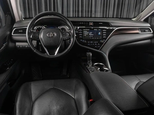 Седан Toyota Camry 2019 года, 3249000 рублей, Тюмень