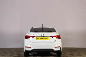 Седан Hyundai Solaris 2017 года, 1259000 рублей, Тюмень