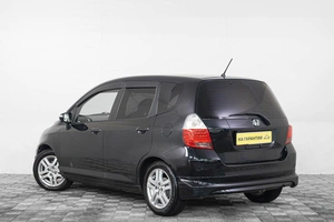 Хетчбэк Honda Fit 2006 года, 549000 рублей, Кемерово