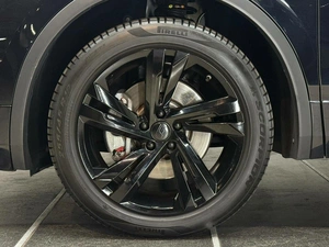 Внедорожник Volkswagen Tiguan 2021 года, 4245000 рублей, Красноярск
