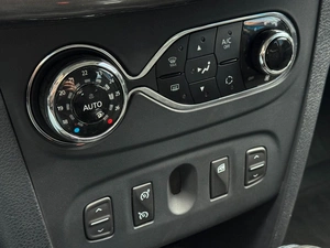 Хетчбэк Renault Sandero 2017 года, 1199000 рублей, Кропоткин