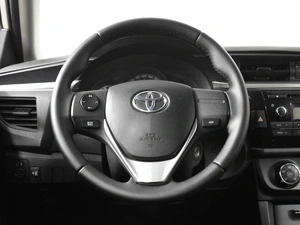 Седан Toyota Corolla 2014 года, 1045100 рублей, Казань