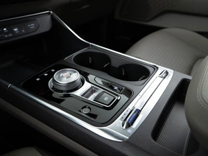 Минивэн Kia Carnival 2025 года, 7398055 рублей, Москва