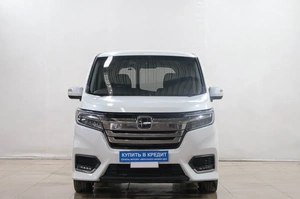 Минивэн Honda Stepwgn 2017 года, 2389000 рублей, Новокузнецк