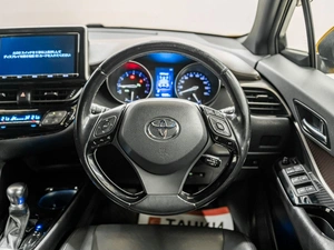 Внедорожник Toyota C-HR 2017 года, 2330000 рублей, Красноярск