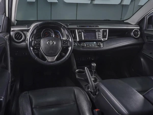 Внедорожник Toyota RAV4 2013 года, 1880000 рублей, Ростов-на-Дону