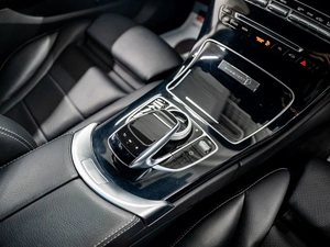 Седан Mercedes-benz C-класс 2017 года, 2050000 рублей, Красноярск