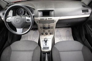 Хетчбэк Opel Astra 2008 года, 469000 рублей, Оренбург