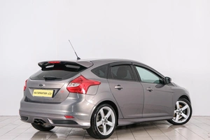 Хетчбэк Ford Focus 2011 года, 749000 рублей, Красноярск