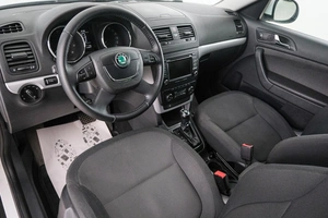 Внедорожник Skoda Yeti 2013 года, 909000 рублей, Красноярск