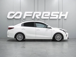 Седан Kia Rio 2021 года, 1479000 рублей, Воронеж