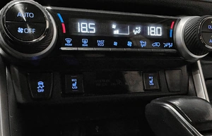 Внедорожник Toyota RAV4 2021 года, 3787000 рублей, Красноярск