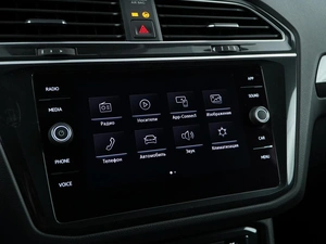 Внедорожник Volkswagen Tiguan 2019 года, 2157055 рублей, Москва