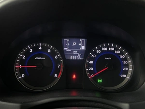 Седан Hyundai Solaris 2014 года, 897000 рублей, Солонцы