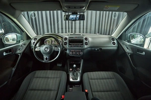 Внедорожник Volkswagen Tiguan 2013 года, 1350000 рублей, Красноярск