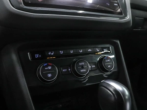 Внедорожник Volkswagen Tiguan 2020 года, 3000000 рублей, Красноярск