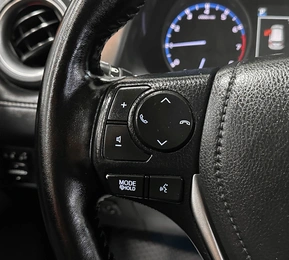 Внедорожник Toyota RAV4 2017 года, 2497000 рублей, Красноярск