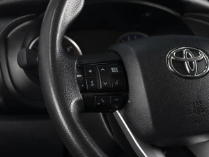 Пикап Toyota Hilux 2020 года, 2830000 рублей, Омск