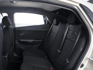 Седан Kia Rio 2013 года, 890000 рублей, Омск