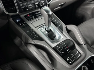 Внедорожник Porsche Cayenne 2010 года, 2389900 рублей, Казань