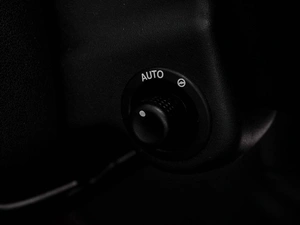 Внедорожник Land Rover Discovery 2011 года, 1479000 рублей, Воронеж