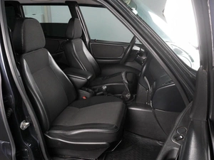 Внедорожник Chevrolet Niva 2012 года, 670000 рублей, Красный Пахарь