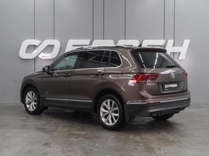 Внедорожник Volkswagen Tiguan 2018 года, 2599000 рублей, Воронеж