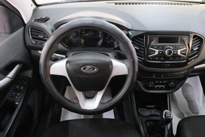Седан ВАЗ (LADA) Vesta 2017 года, 799000 рублей, Омск