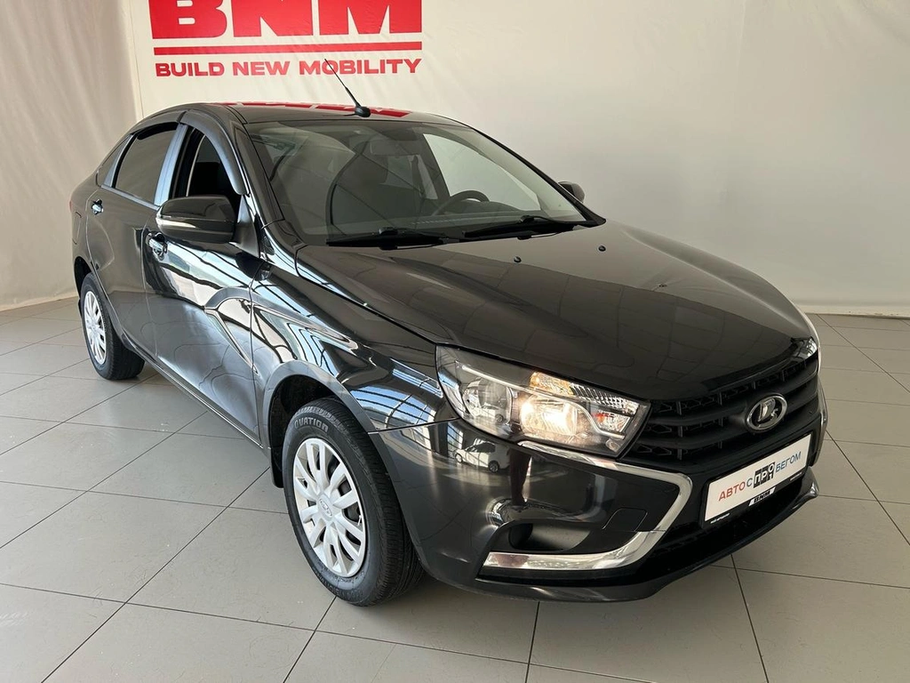 Седан ВАЗ (LADA) Vesta 2018 года, 1075000 рублей, Смоленск