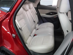 Внедорожник Jaguar E-Pace 2018 года, 2915000 рублей, Воронеж