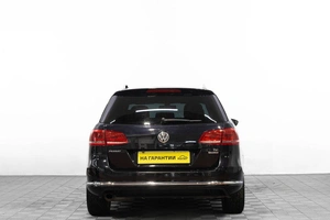 Универсал Volkswagen Passat 2012 года, 999000 рублей, Барнаул