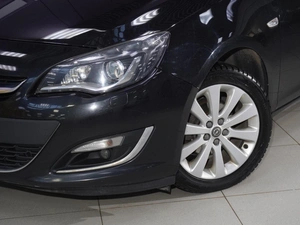 Хетчбэк Opel Astra 2013 года, 990999 рублей, Тверь