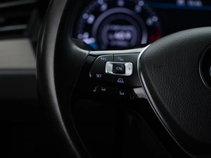 Седан Volkswagen Passat 2017 года, 2449077 рублей, Москва