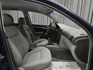 Универсал Volkswagen Passat 2000 года, 379000 рублей, Красноярск