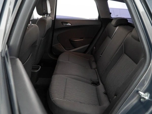 Универсал Opel Astra 2013 года, 749050 рублей, Москва