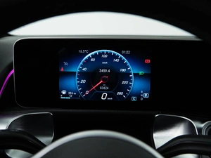 Внедорожник Mercedes-benz GLB-класс 2020 года, 2989999 рублей, Москва