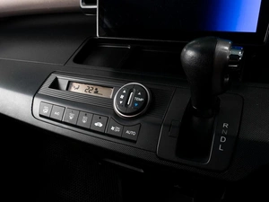 Минивэн Honda Freed 2012 года, 1049000 рублей, Тюмень